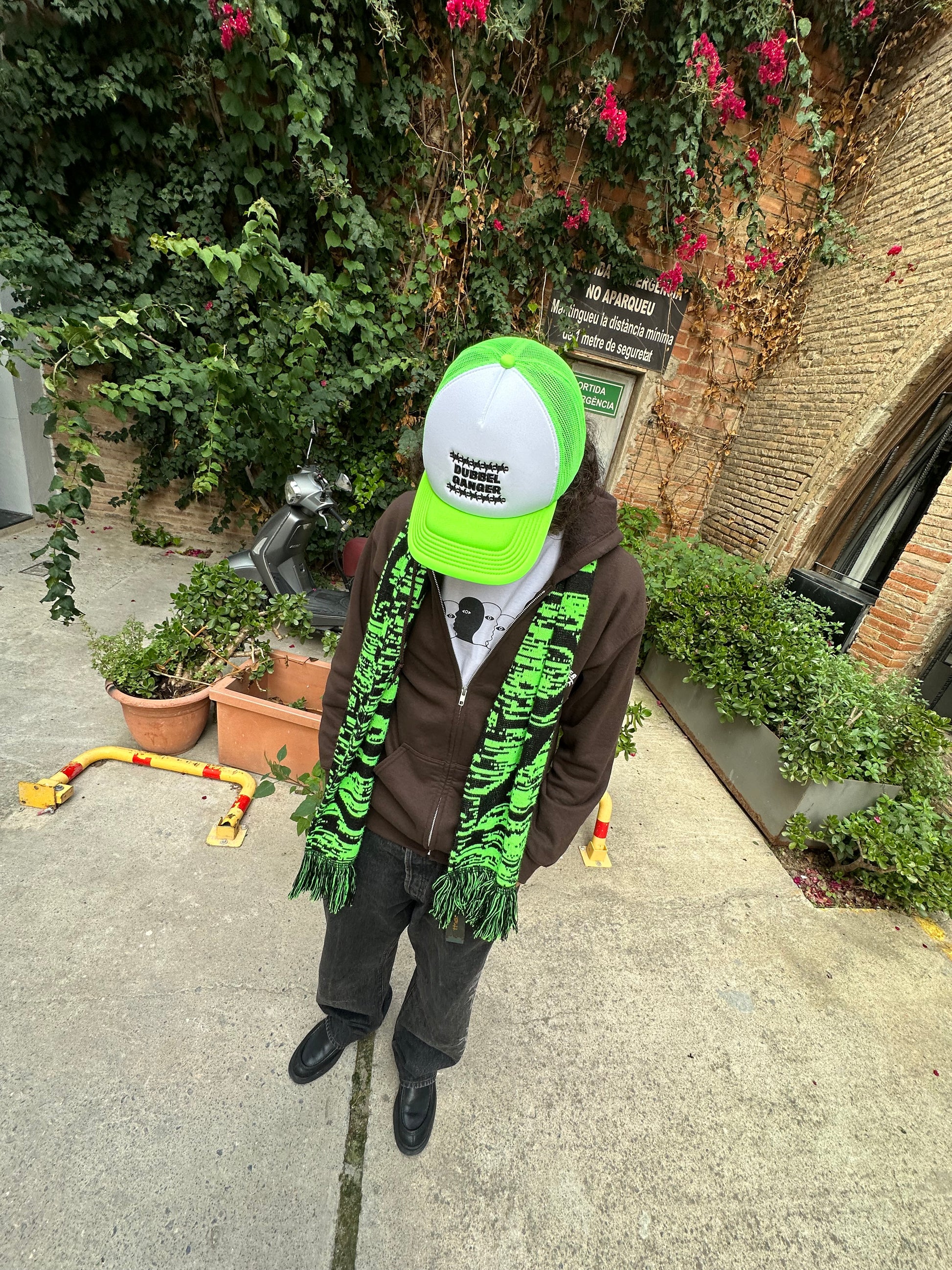 TRUCKER CAP - BARBED WIRE