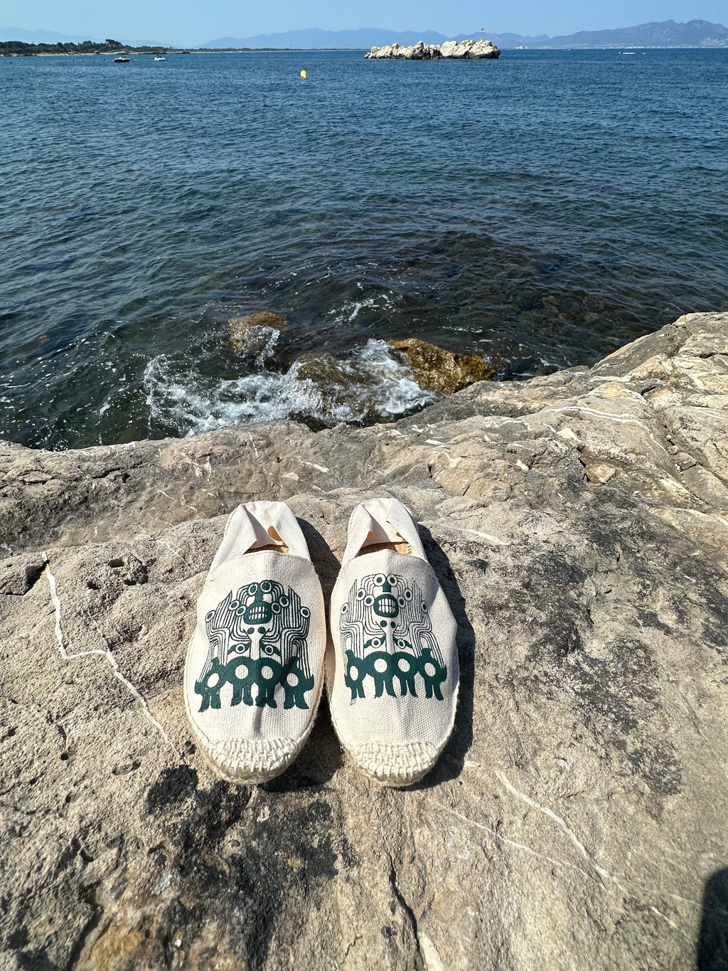 ESPERDENYA - GREEN JESUS - SIZE 42 EU